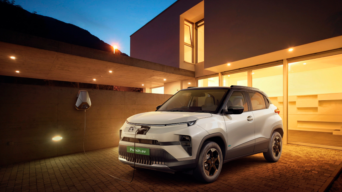 tata punch ev price in delhi 2025